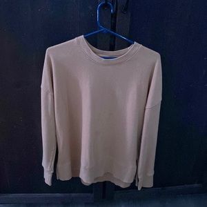 Woman’s small mustard yellow crew neck